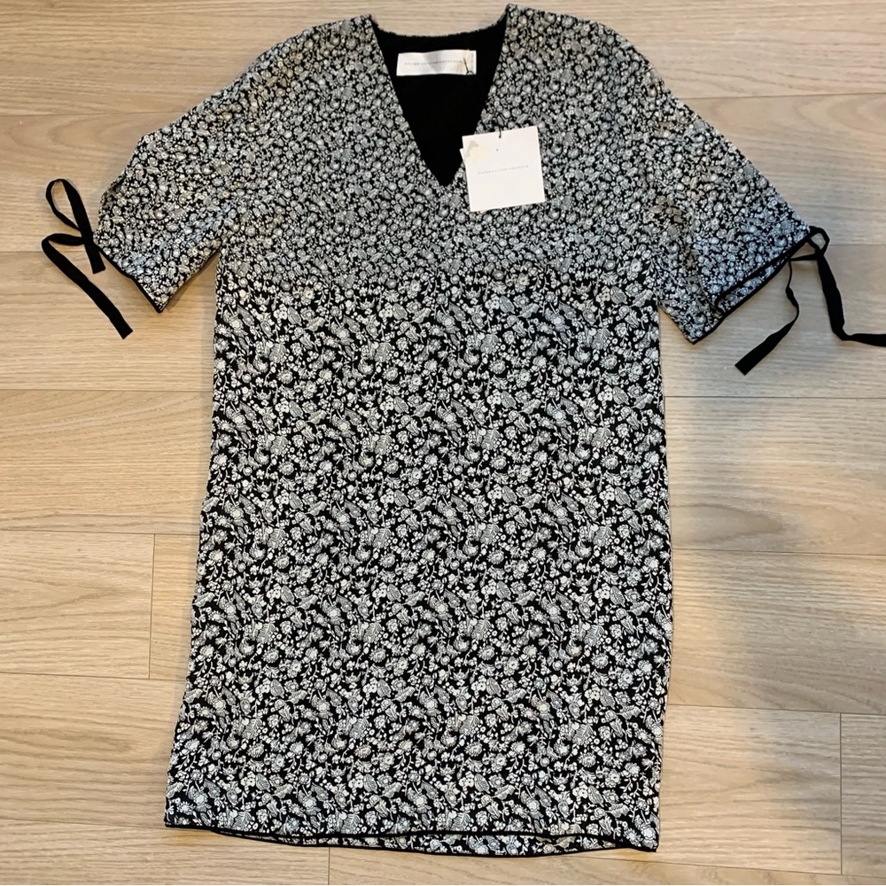 Victoria Victoria Beckham Drop Shoulder Shift Dress Black & White NWT Size 6